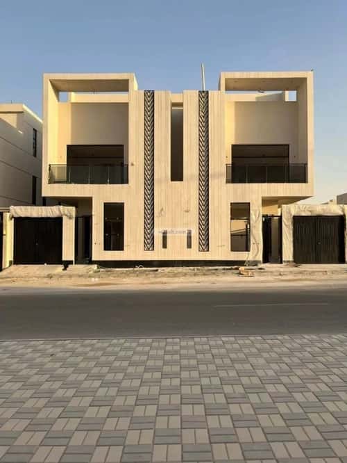 5 bedroom villa in Al Mahdiyyah 2