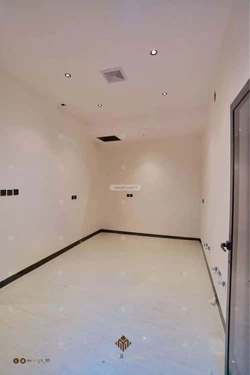 5 bedroom villa in Al Mahdiyyah 9