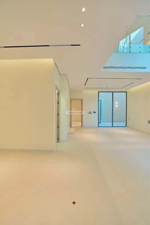 6 bedroom villa in Al Mahdiyyah 2