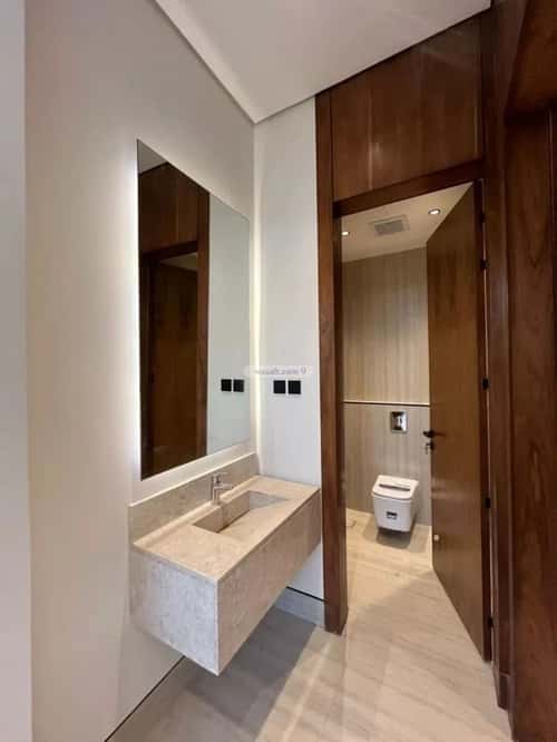 5 bedroom villa in Al Mahdiyyah 2