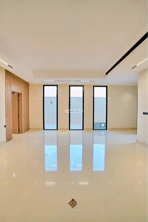 5 bedroom villa in Al Mahdiyyah 1