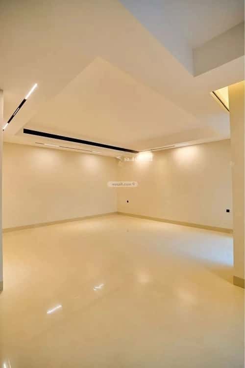 5 bedroom villa in Al Mahdiyyah 8