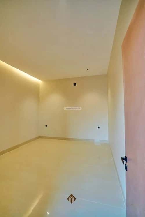 5 bedroom villa in Al Mahdiyyah 7