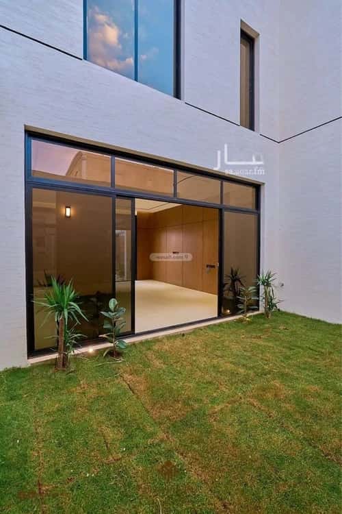 5 bedroom villa in Al Mahdiyyah 1