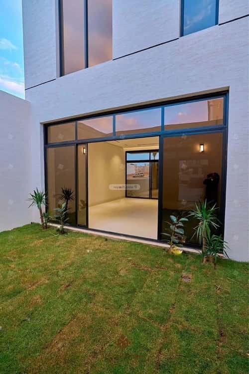 5 bedroom villa in Al Mahdiyyah 4