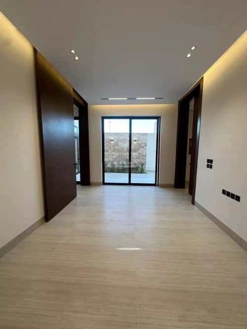 6 bedroom villa in Al Mahdiyyah 3