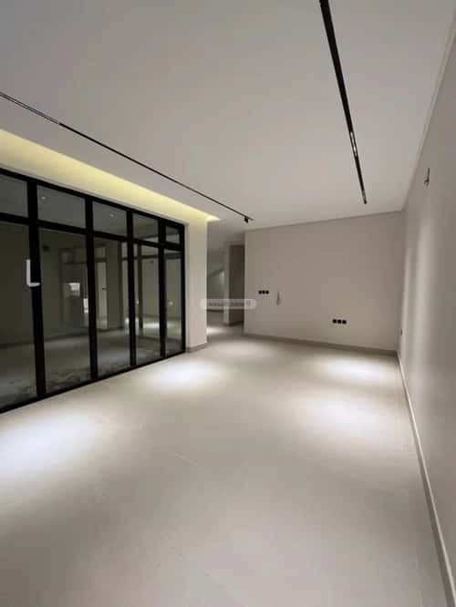 5 bedroom villa in Al Mahdiyyah 3