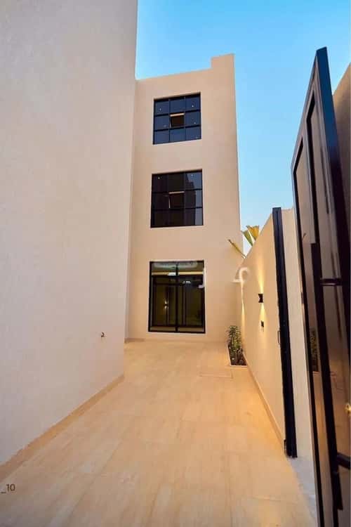 6 bedroom villa in Al Mahdiyyah 11