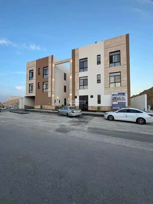 3 bedroom apartment in Al Mahdiyyah 2