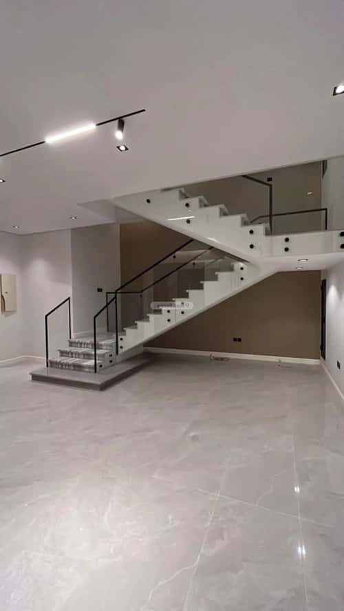 5 bedroom villa in Al Mahdiyyah 3