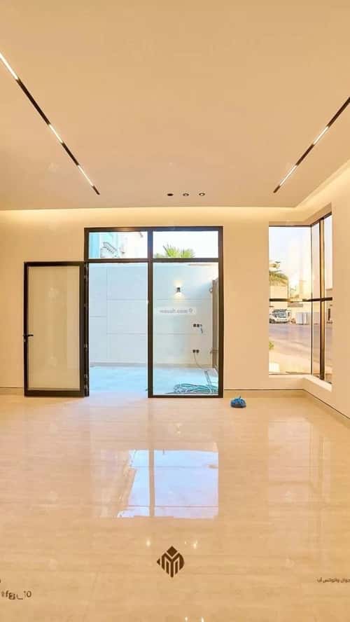 5 bedroom villa in Al Mahdiyyah 3