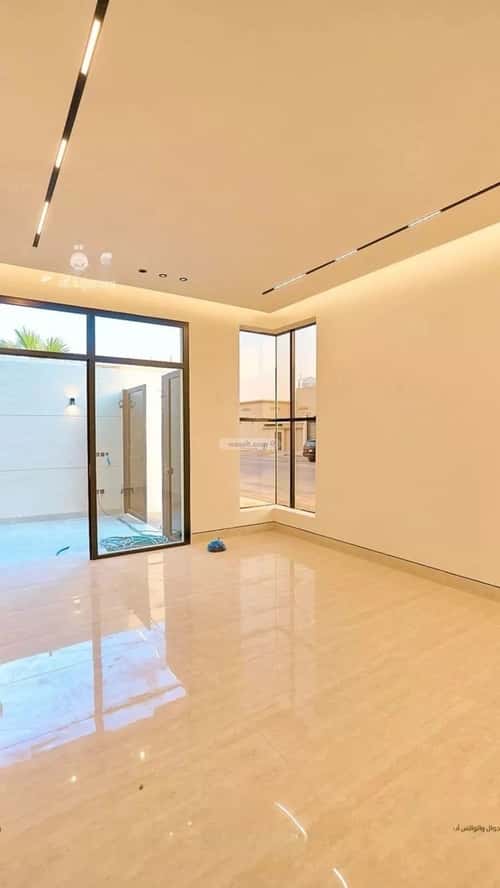 5 bedroom villa in Al Mahdiyyah 2