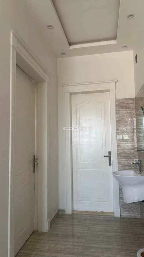 8 bedroom villa in Al Mahdiyyah 1