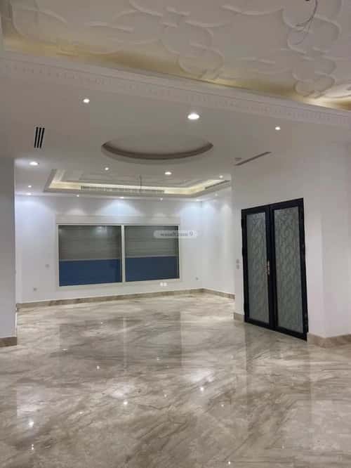6 bedroom villa in Irqah 3