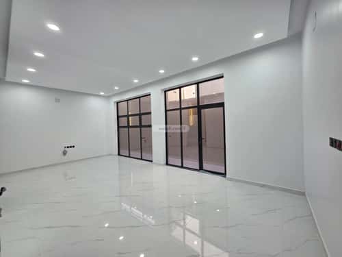 5 bedroom floor in Al Janadriyah 4