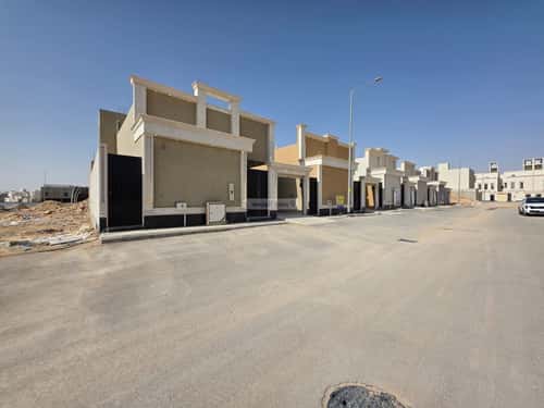 5 bedroom floor in Al Janadriyah 13