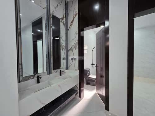 5 bedroom floor in Al Janadriyah 11