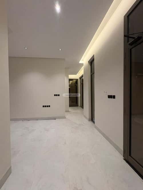 6 bedroom villa in Al Mahdiyyah 3