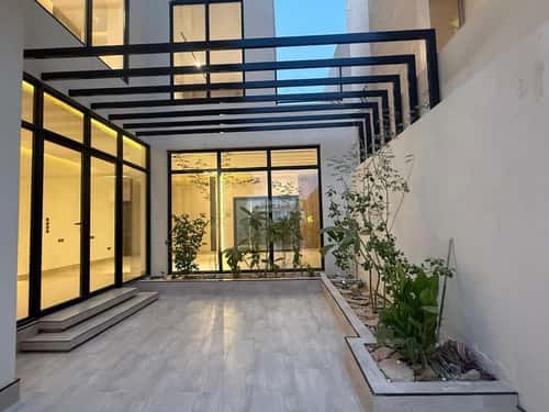 6 bedroom villa in Al Mahdiyyah 3