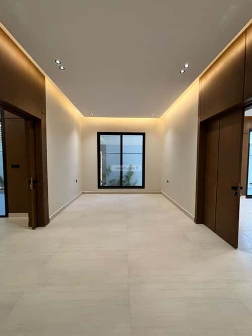 5 bedroom villa in Al Mahdiyyah 2