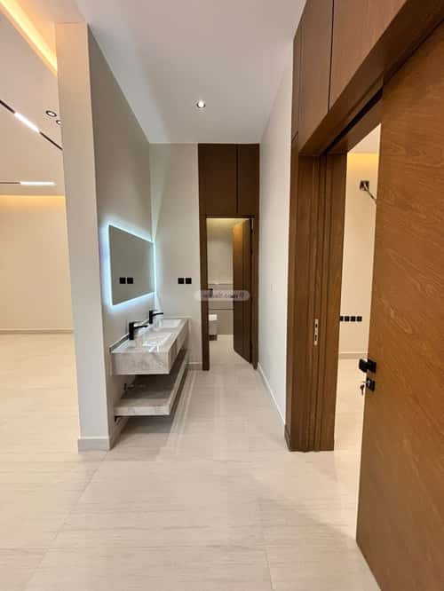 5 bedroom villa in Al Mahdiyyah 5