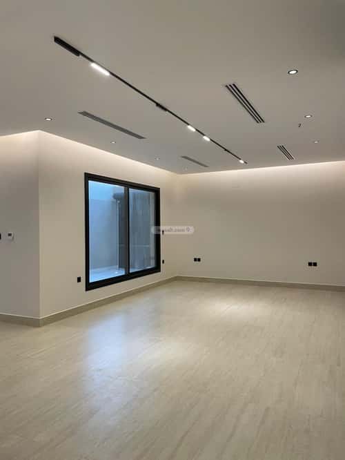 5 bedroom villa in Al Mahdiyyah 4