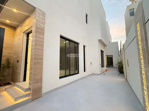 5 bedroom villa in Al Mahdiyyah 3