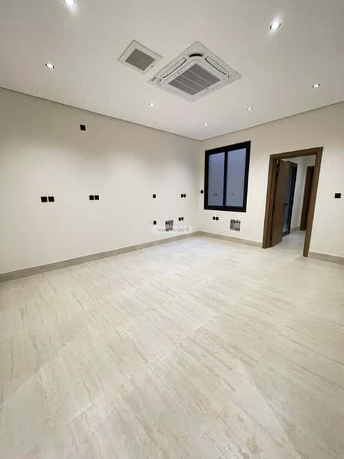 5 bedroom villa in Al Mahdiyyah 8
