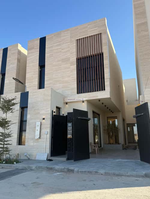5 bedroom villa in Al Mahdiyyah 2