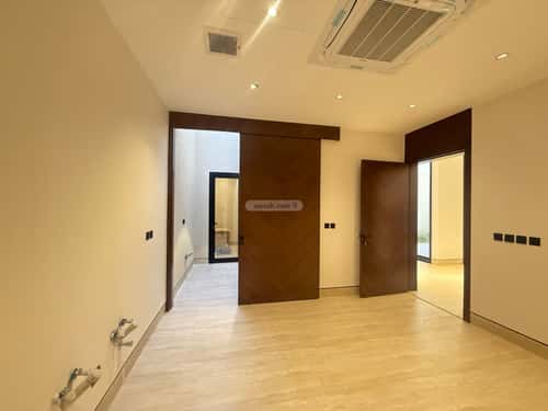 5 bedroom villa in Al Mahdiyyah 3