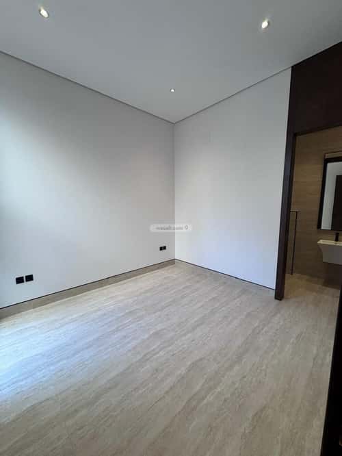 5 bedroom villa in Al Mahdiyyah 11