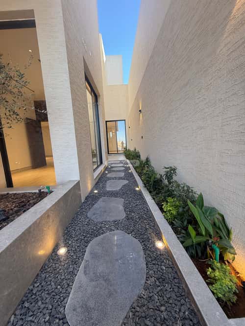 5 bedroom villa in Al Mahdiyyah 13
