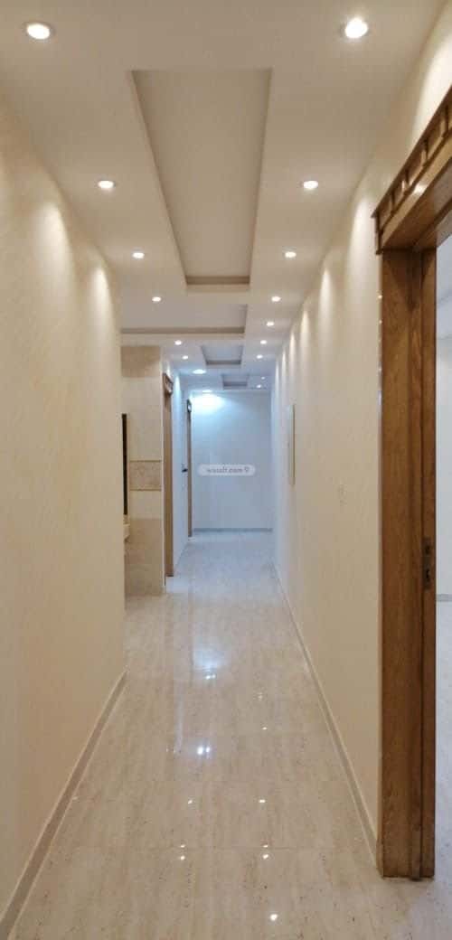 4 bedroom floor in Tuwaiq 2