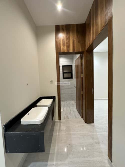 4 bedroom apartment in Al Qadisiyah 6