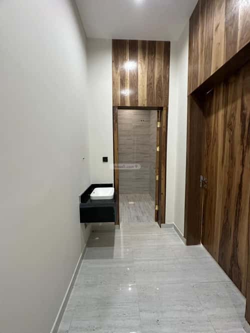 5 bedroom floor in Al Qadisiyah 4