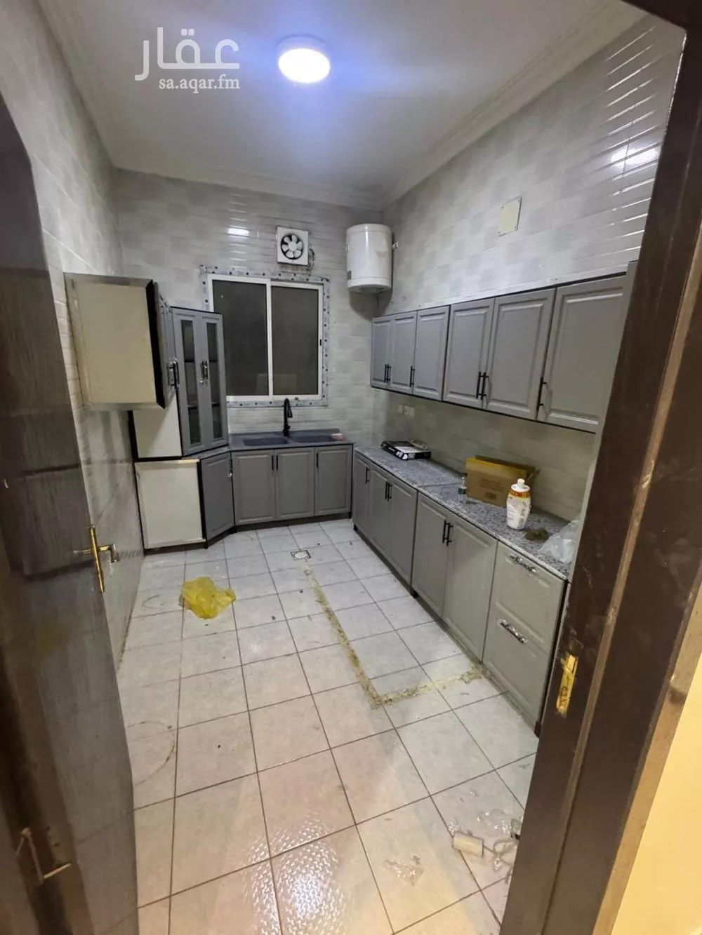 3 bedroom floor in Al Munsiyah 5