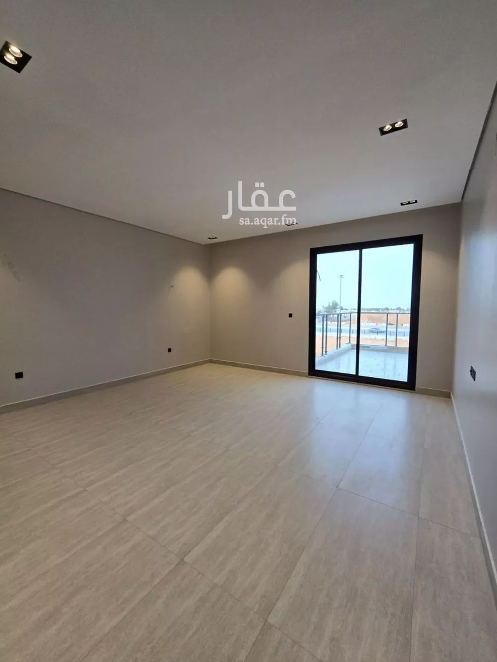 5 bedroom villa in Al Rimal 3