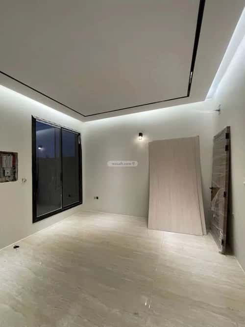 5 bedroom villa in Al Malqa 10