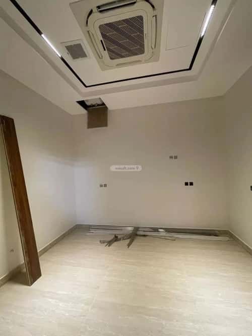 5 bedroom villa in Al Malqa 9