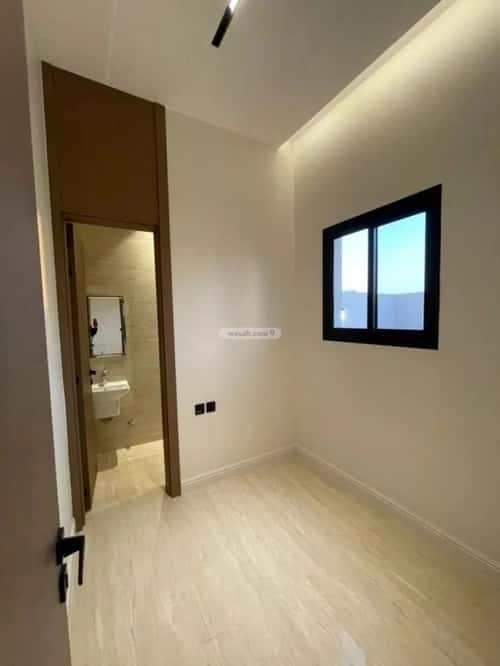 فيلا 5 غرف في الملقا 4