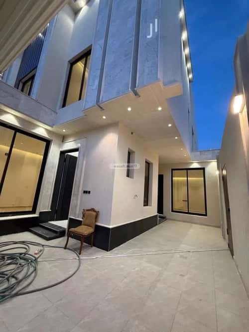 5 bedroom villa in Tuwaiq 4