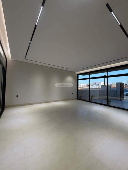 6 bedroom villa in Al Mahdiyyah 2
