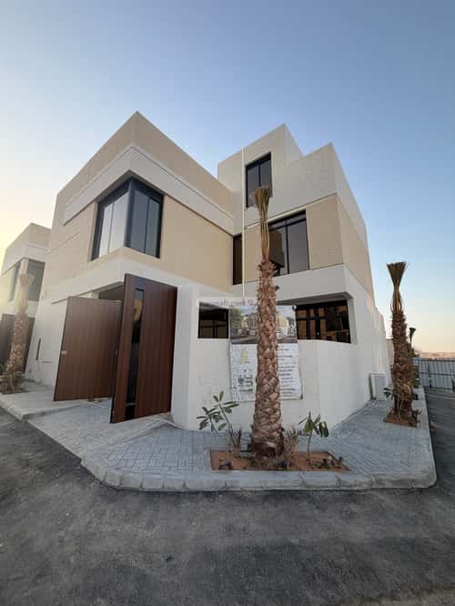 6 bedroom villa in Al Mahdiyyah 3