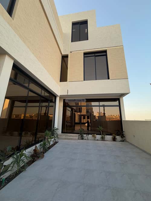 6 bedroom villa in Al Mahdiyyah 9
