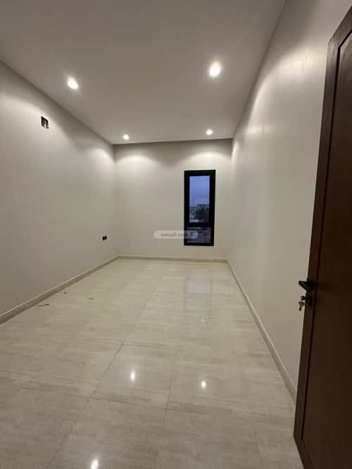 5 bedroom villa in Al Janadriyah 13