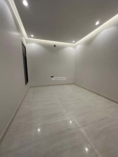 5 bedroom villa in Al Janadriyah 3