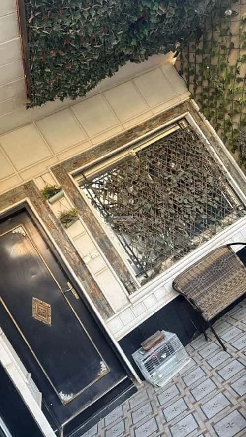 فيلا 8 غرف في الرمال 9