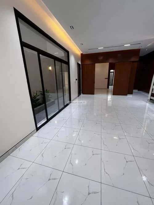 7 bedroom villa in Al Khaleej 6