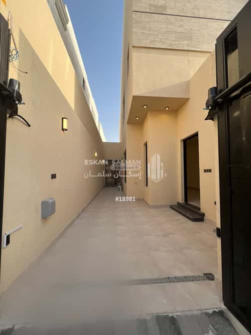 6 bedroom apartment in Al Nahda 1