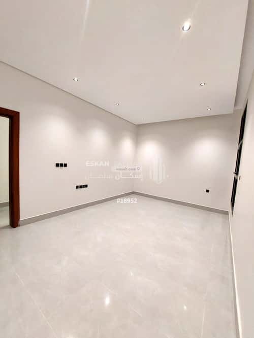5 bedroom floor in Al Maizilah 4